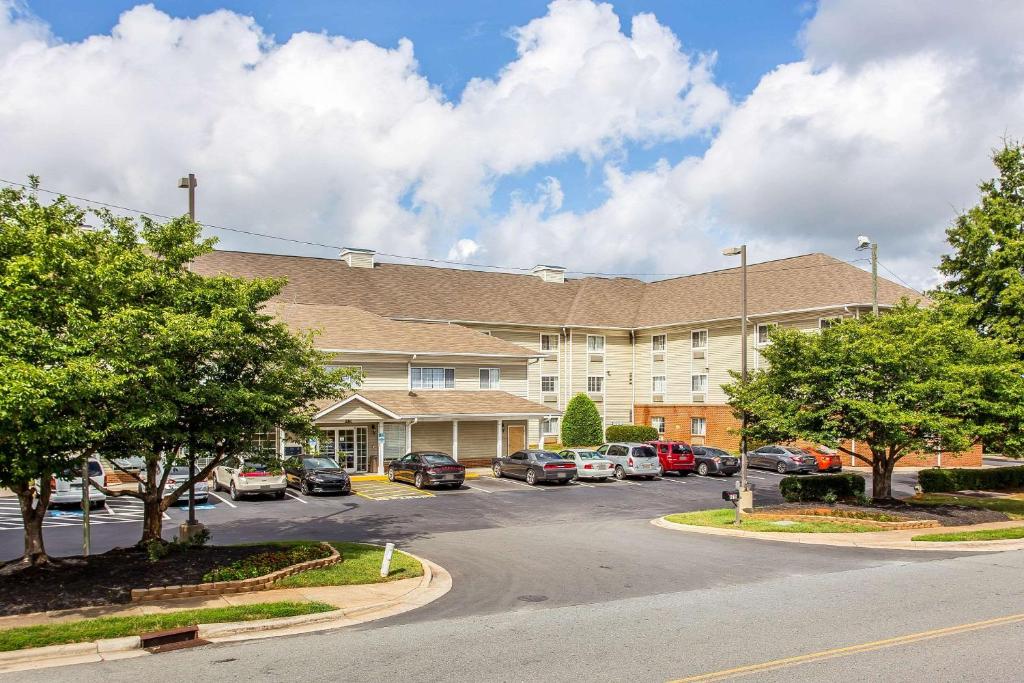 Suburban Extended Stay Hotel Charlotte Main image 1